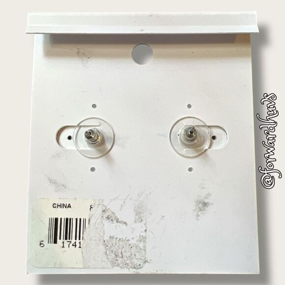 Periwinkle by Barlow Dolphin Earrings - Picture 4 of 7